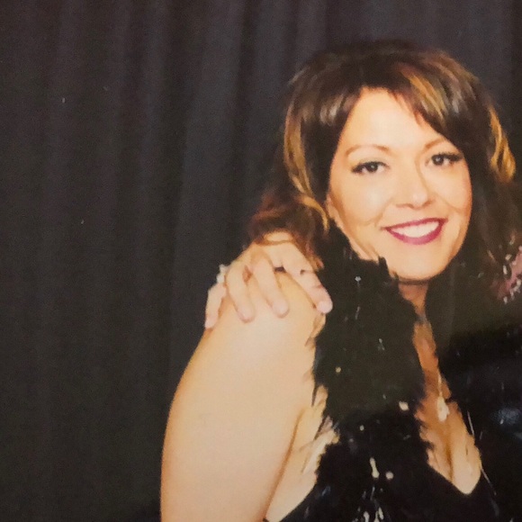 Meet your Posher, Diane - Picture 1 of 1